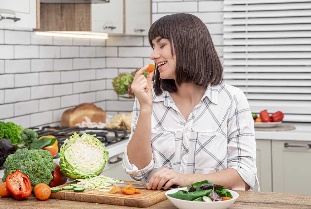 Bikin Kulit Glowing, 5 Makanan Ampuh untuk Lawan Penuaan Dini